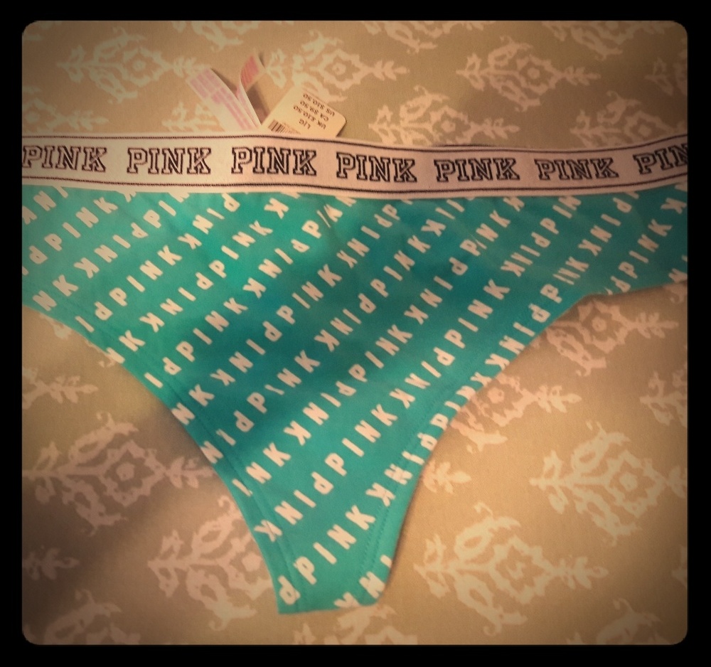 VS pink undies